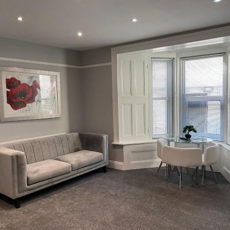 Large 1 Bedroom Flat With Private Parking Plymouth Buitenkant foto